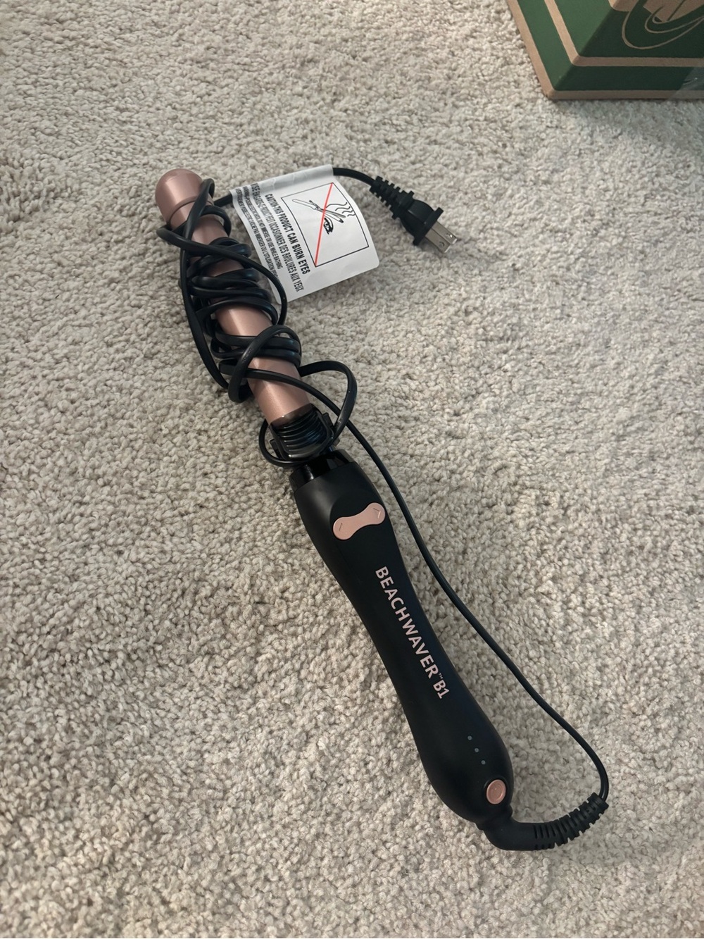 Beachwaver B1 Midnight RoseLimited Edition Rotating Curling Iron - Black/Rose